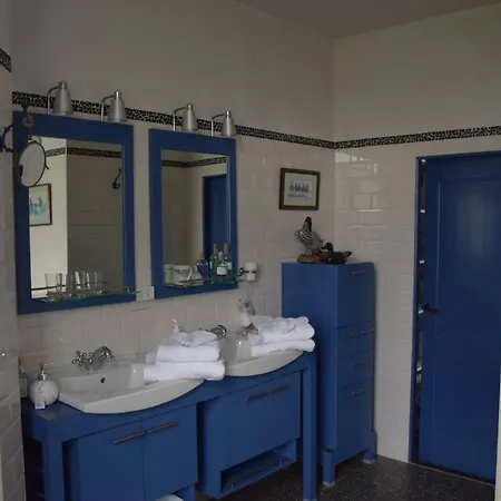 Het Twiscker Huys לינה וארוחת בוקר 4*