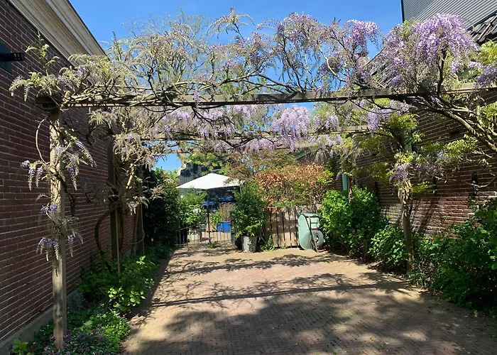 Het Twiscker Huys Bed & Breakfast Twisk