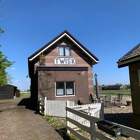 Alojamento de Acomodação e Pequeno-almoço Het Twiscker Huys 4*